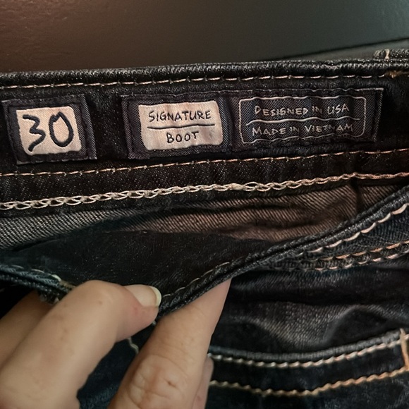 Miss Me Jeans Signature Boot, 30x32 actual JP8839BV - Picture 9 of 12